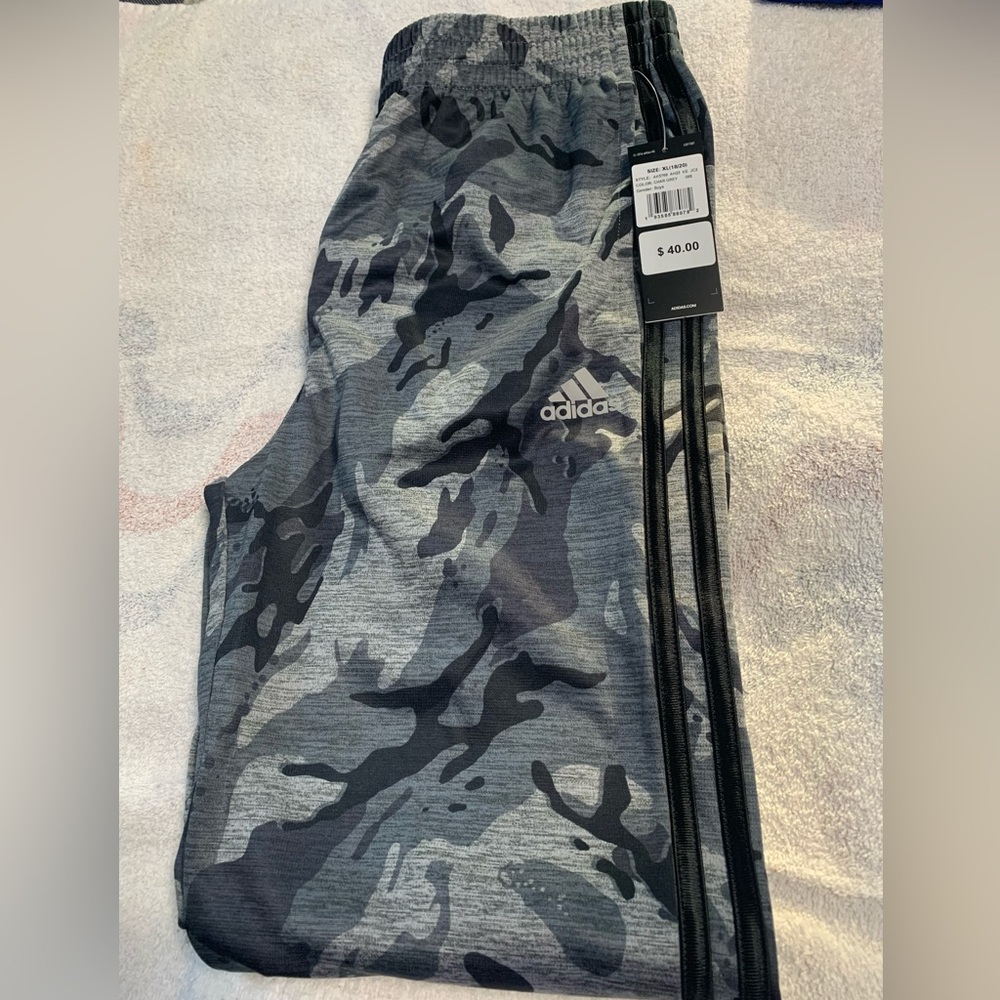 NWT Boys Adidas jogging pants